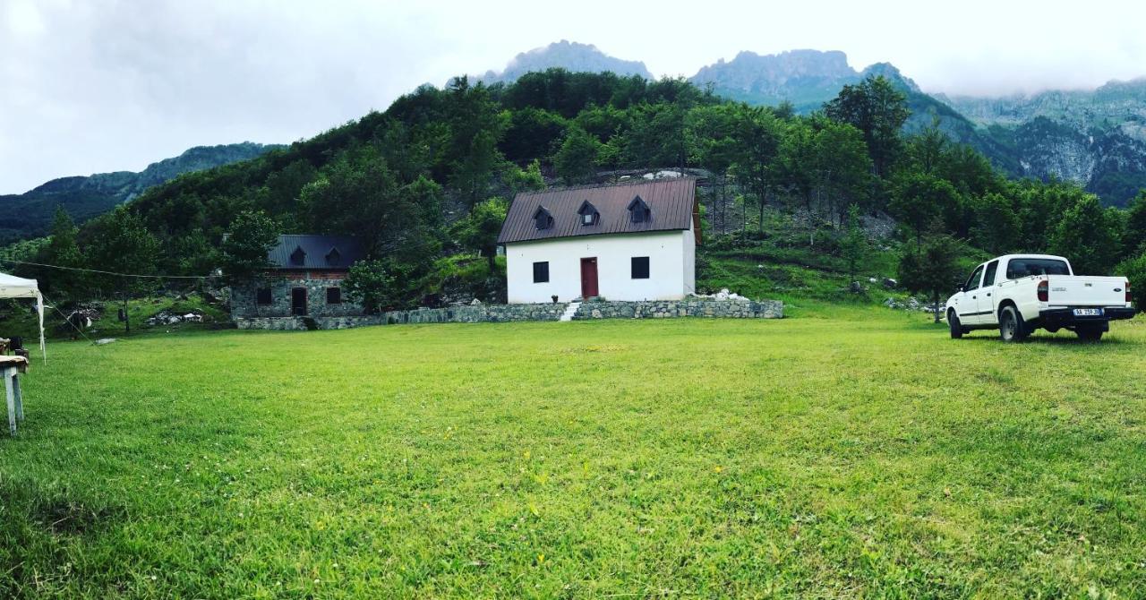 Freskia Gasthof Theth